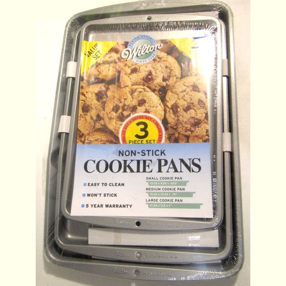 Wilton 3-Piece Non-Stick Heavy Weight Cookie Sheet Pans (new, dented) - Picture 1 of 5